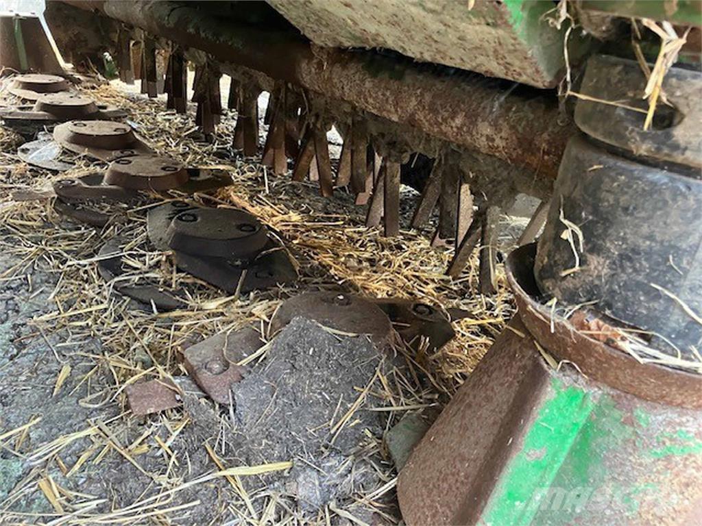 John Deere 131 Övriga vallmaskiner