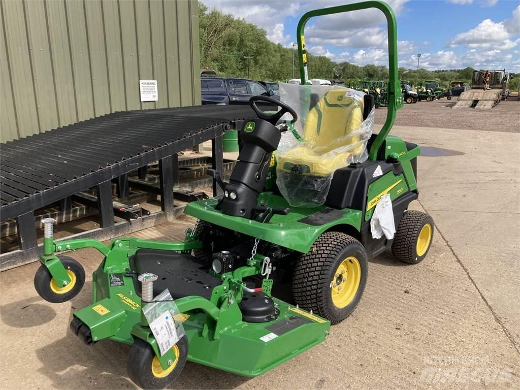 John Deere 1550 Åkgräsklippare