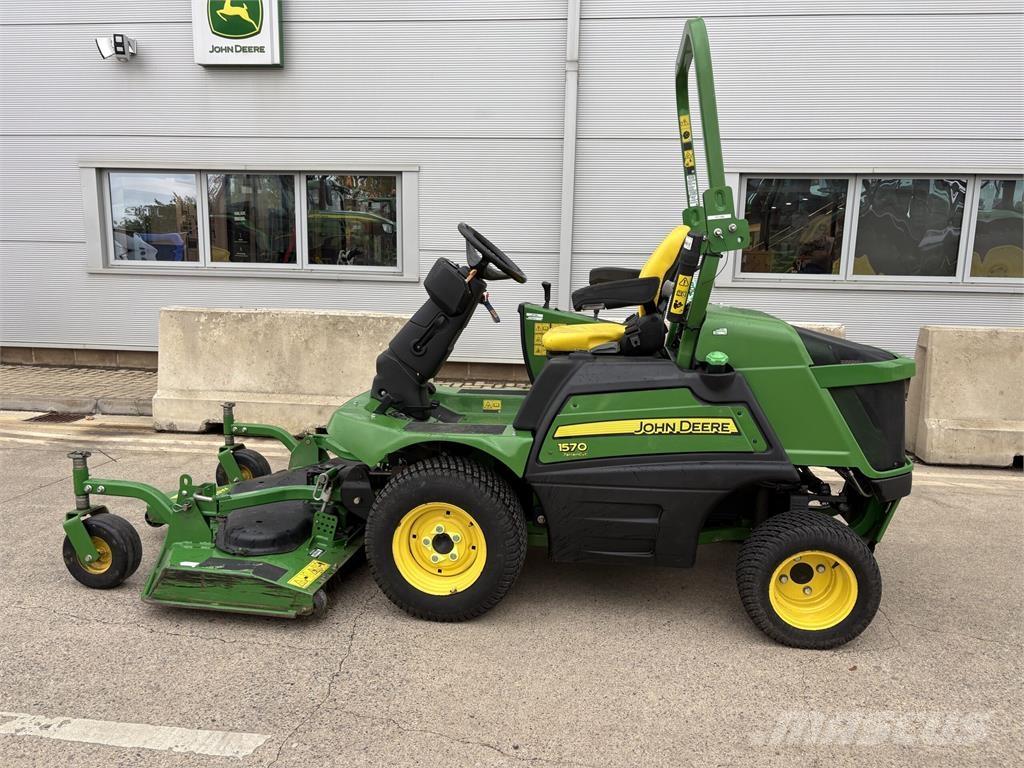 John Deere 1570 Åkgräsklippare
