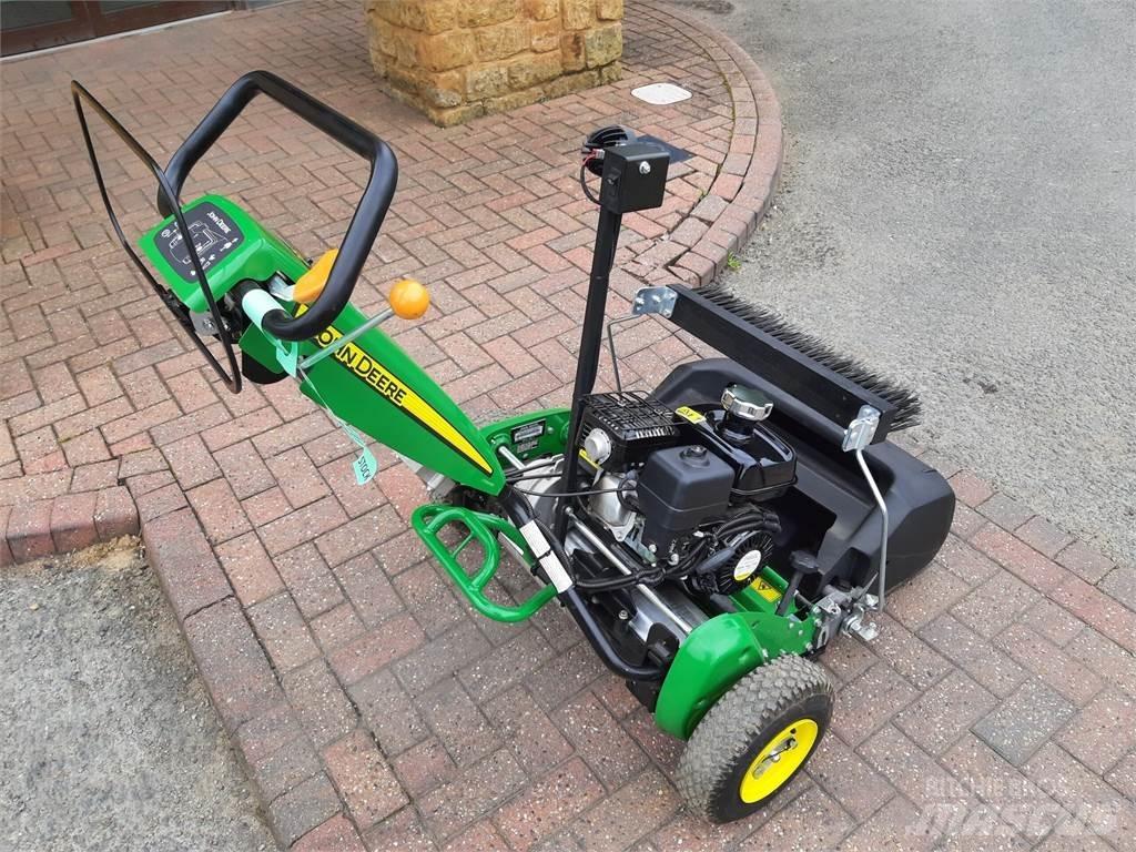 John Deere 220SL Gågräsklippare