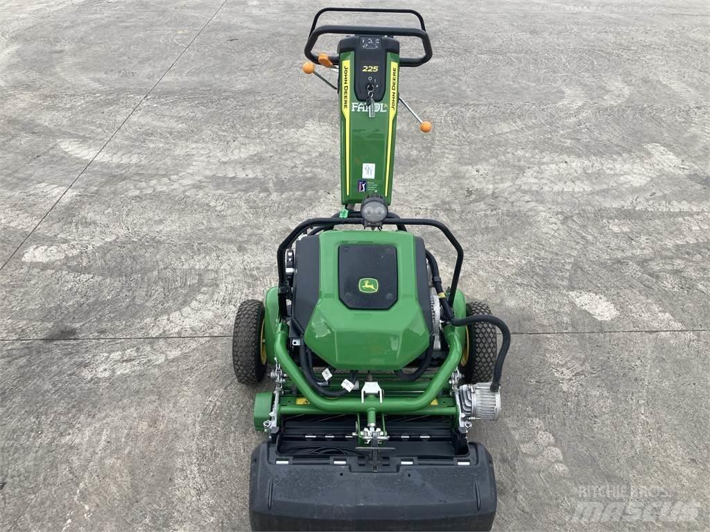 John Deere 225 E-cut Gågräsklippare