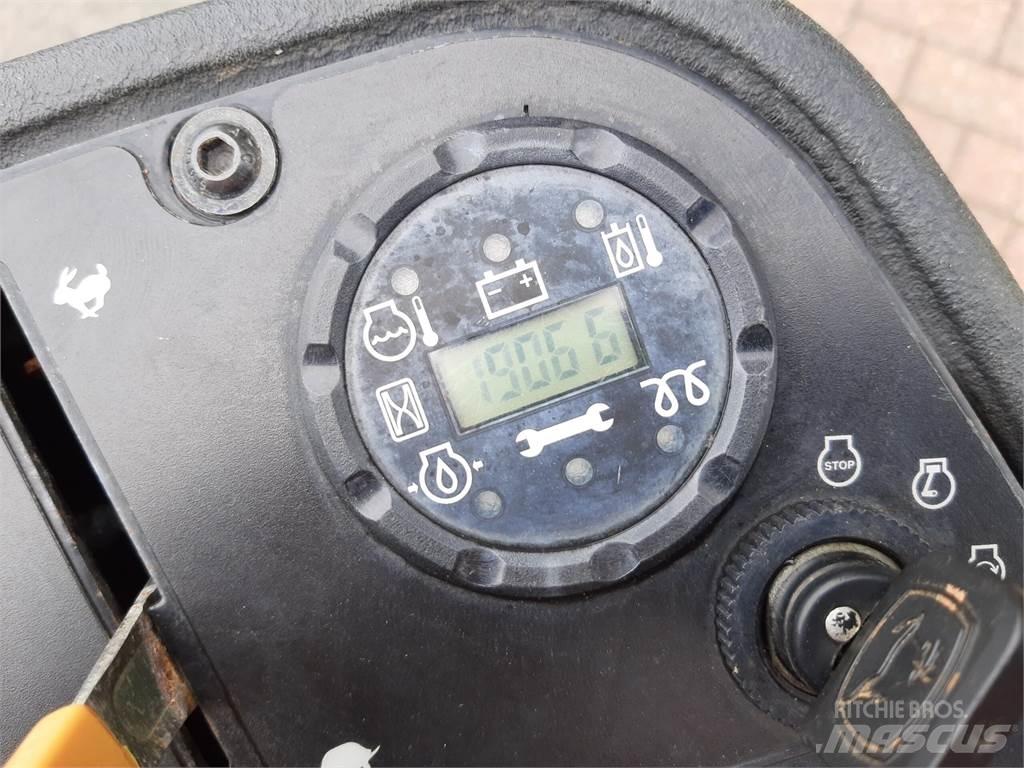 John Deere 2500EH Gågräsklippare