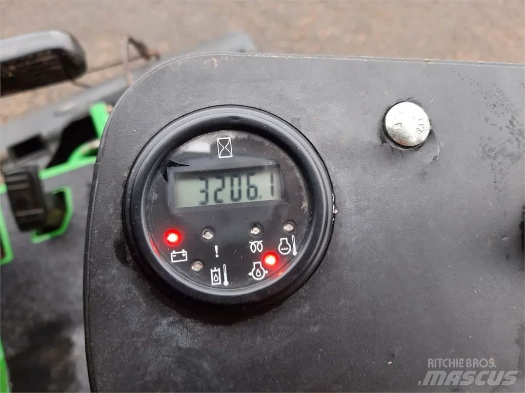 John Deere 2500EH Gågräsklippare