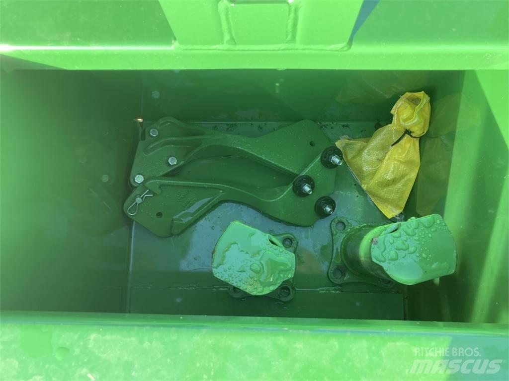 John Deere 320R Kompakttraktorer