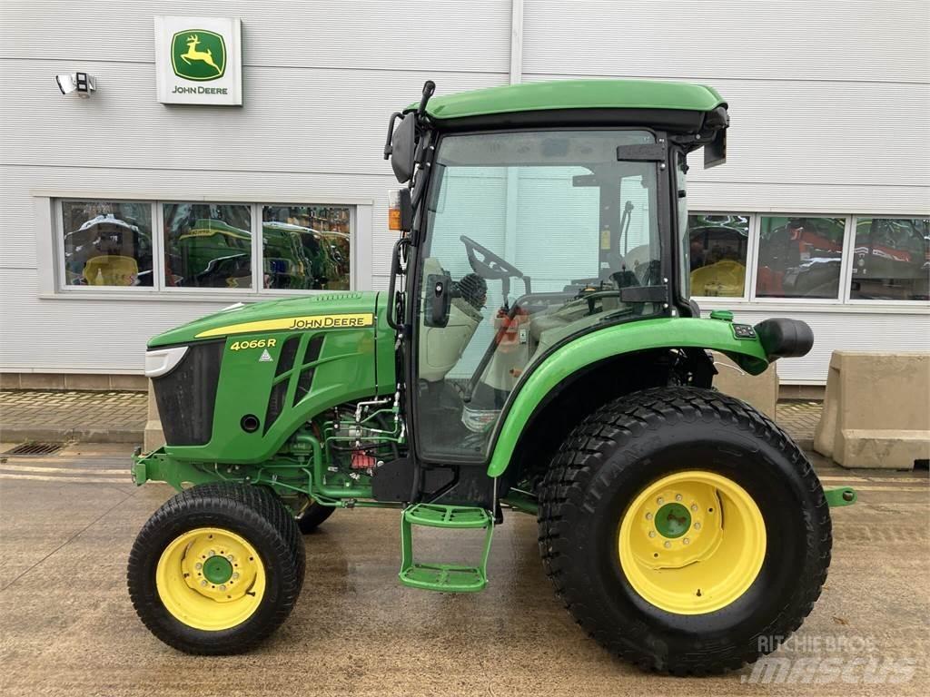 John Deere 4066R Kompakttraktorer