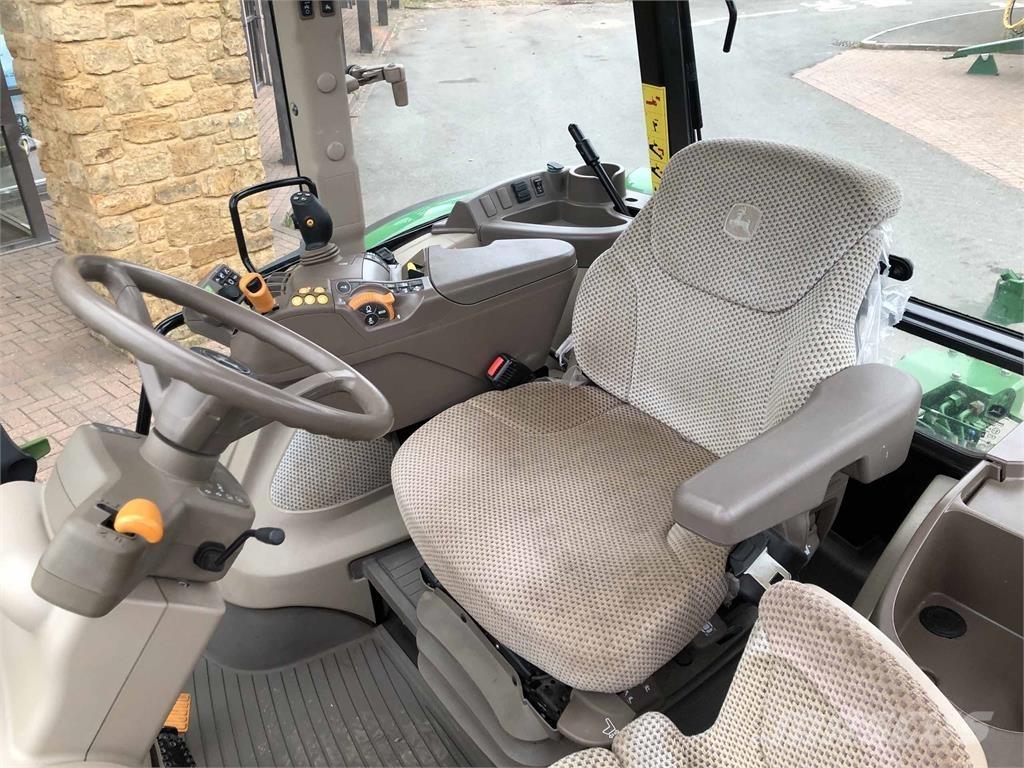 John Deere 5100R Traktorer