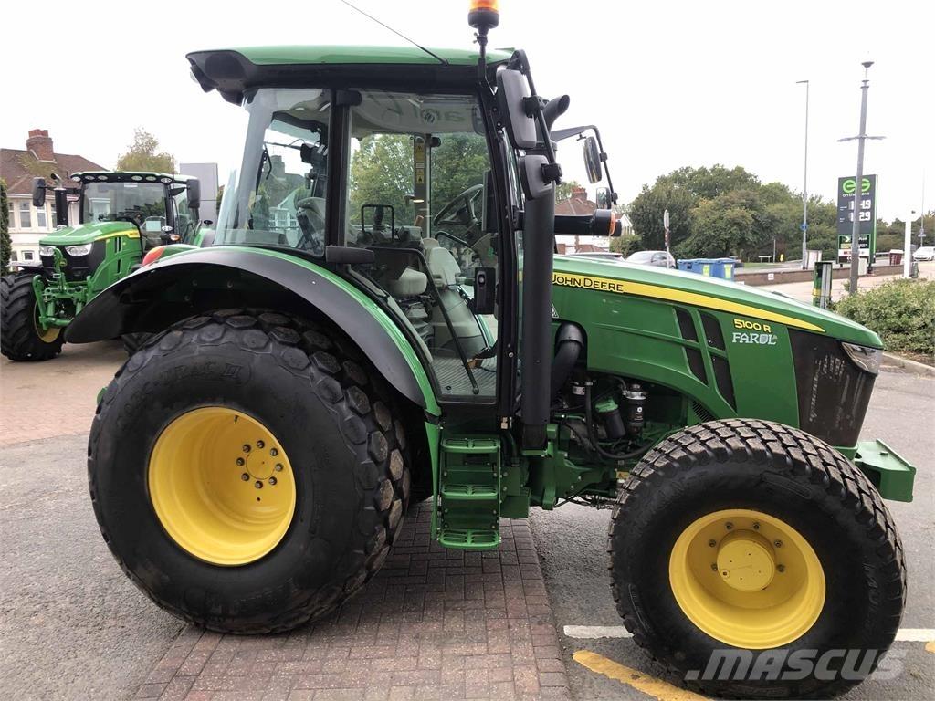 John Deere 5100R Traktorer