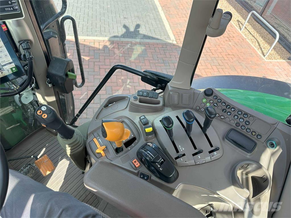 John Deere 6110M Traktorer