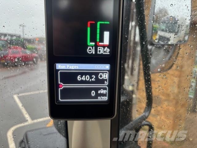 John Deere 6120M Traktorer