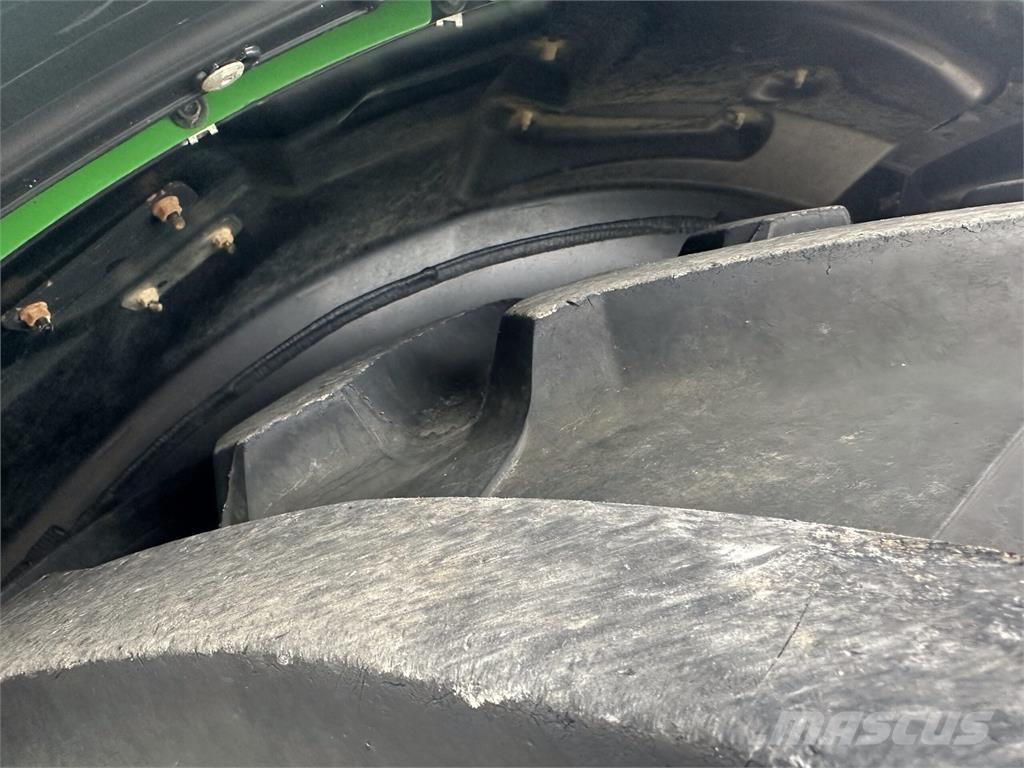 John Deere 6155R Traktorer