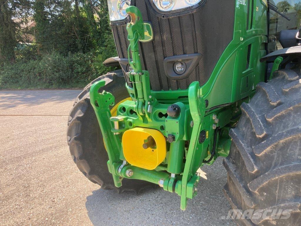 John Deere 6R 215 Traktorer