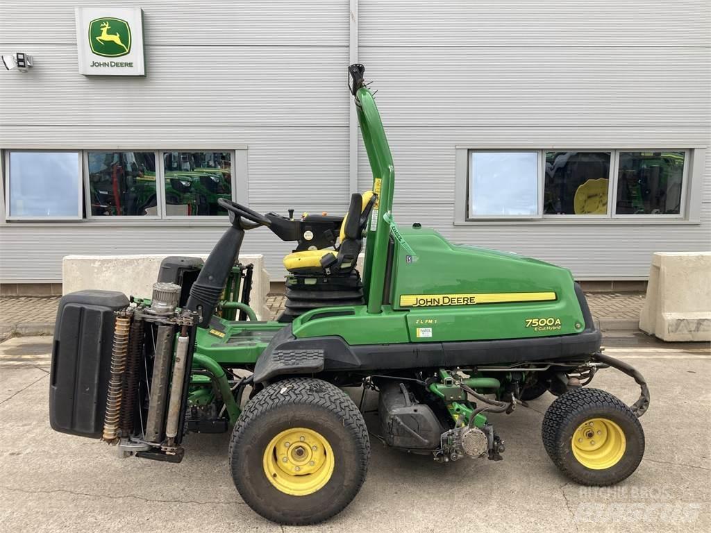 John Deere 7500AE Gågräsklippare