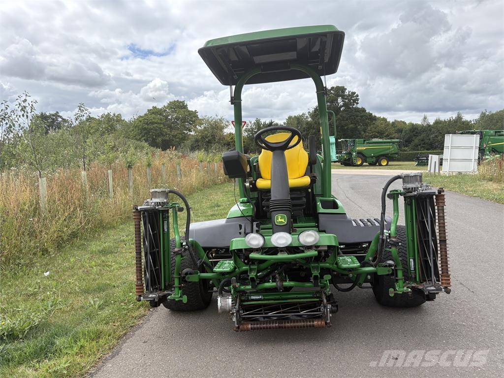 John Deere 7500AE Gågräsklippare