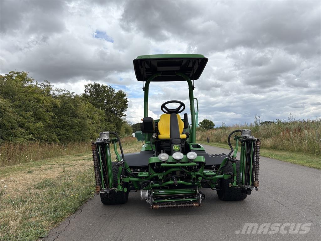John Deere 7500AE Gågräsklippare