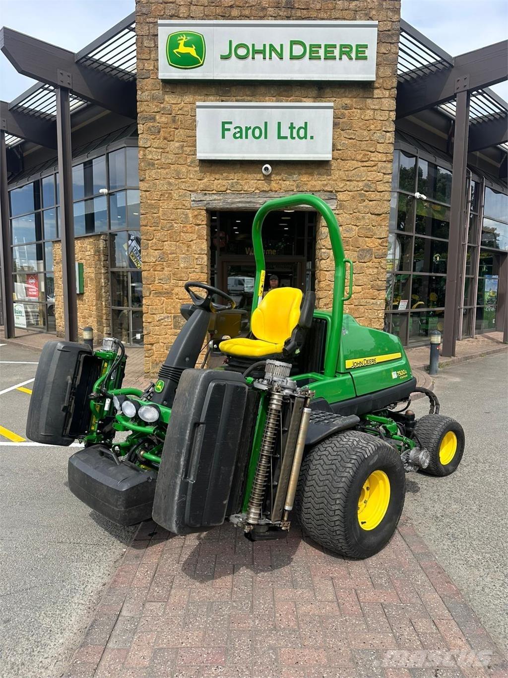 John Deere 7500AE Gågräsklippare