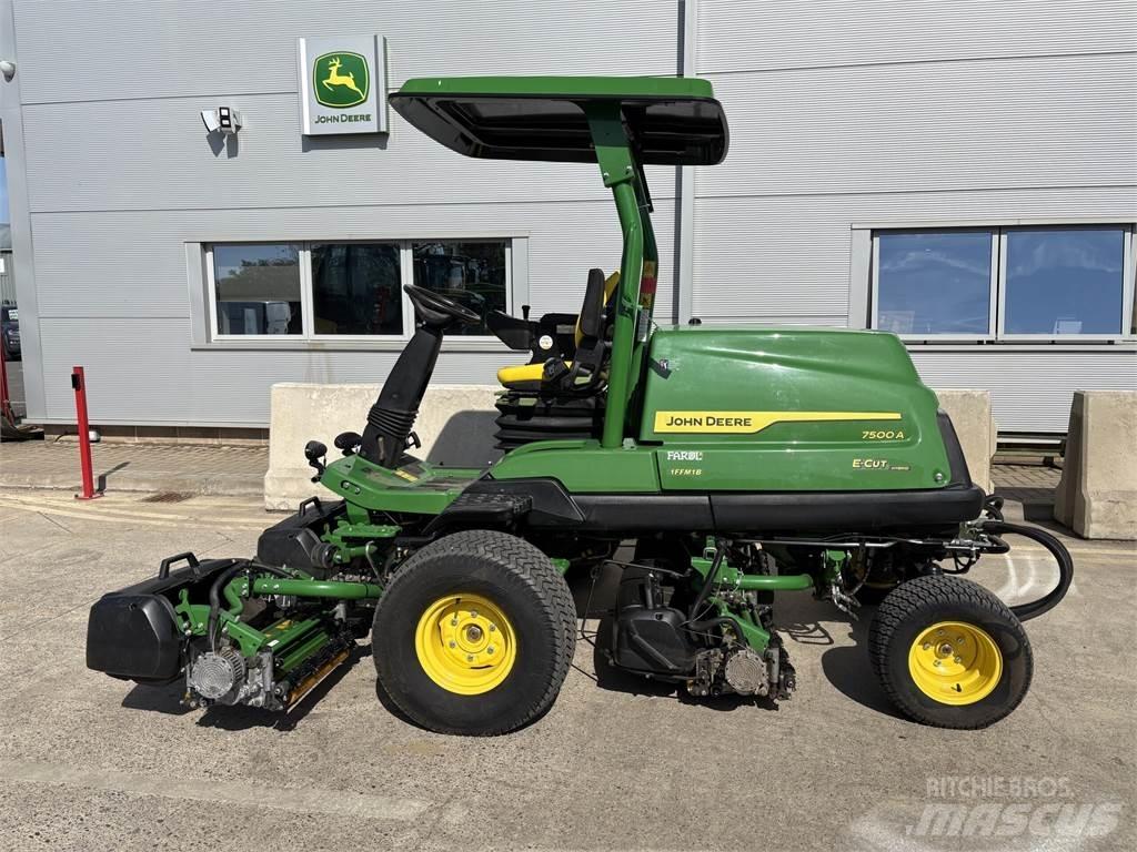 John Deere 7500AE Gågräsklippare