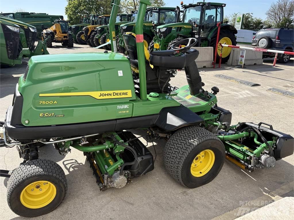 John Deere 7500AE Gågräsklippare