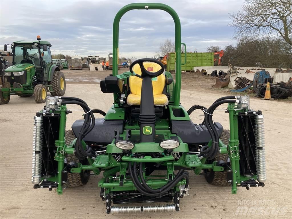 John Deere 7700A Gågräsklippare