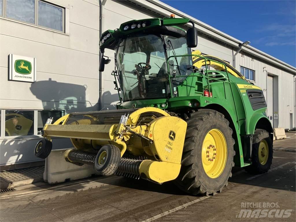 John Deere 8500i Självgående fälthackar