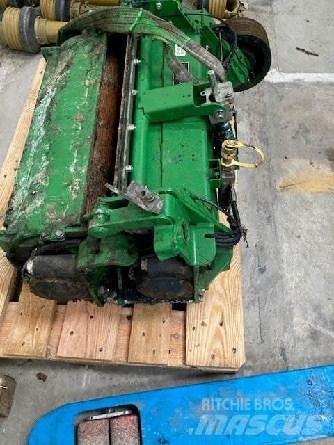 John Deere 8500i Självgående fälthackar