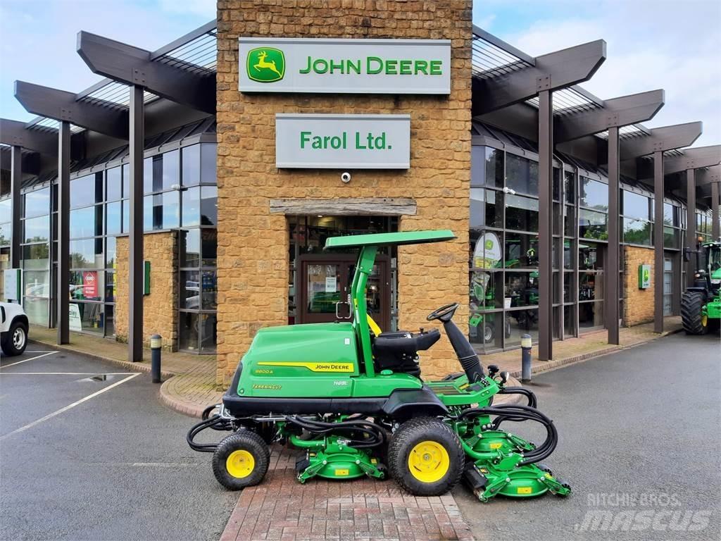 John Deere 8800A Gågräsklippare
