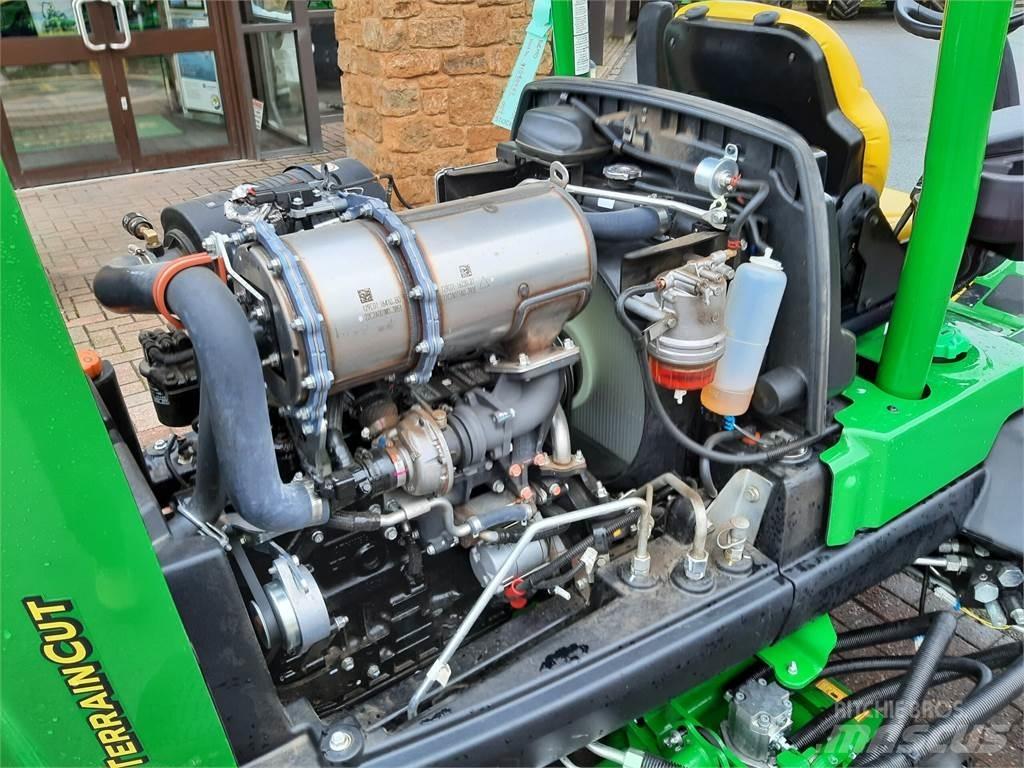 John Deere 8800A Gågräsklippare