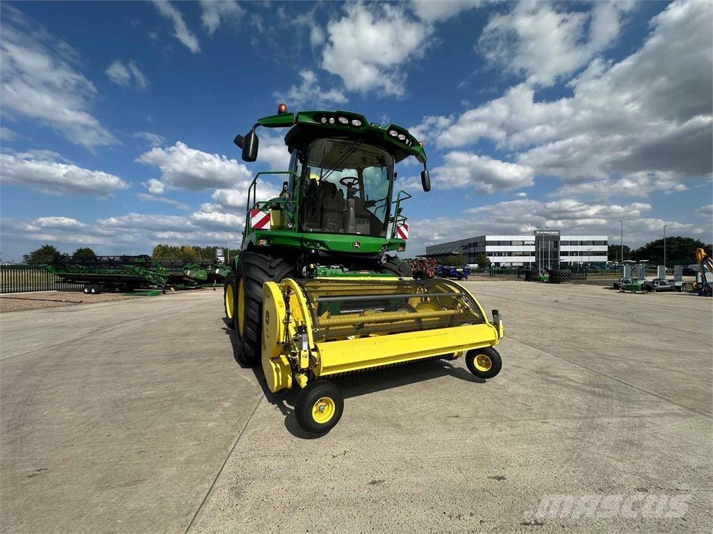 John Deere 9700i Självgående fälthackar