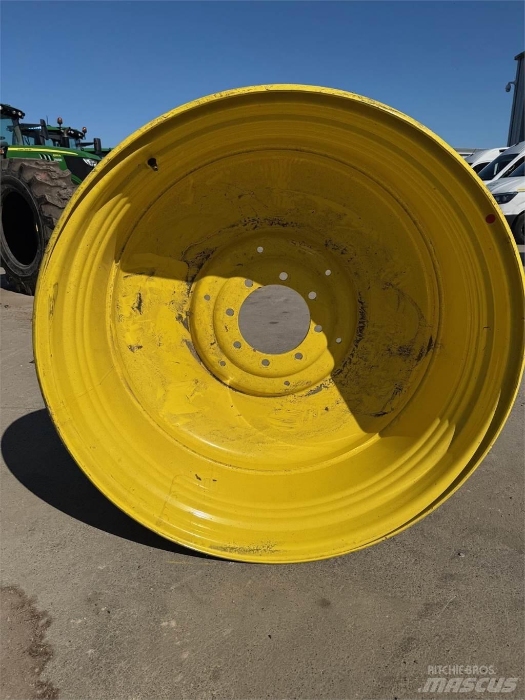 John Deere Example Däck, hjul och fälgar