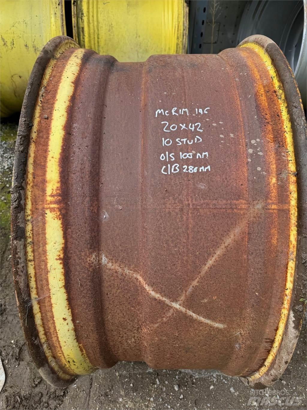 John Deere Example Däck, hjul och fälgar
