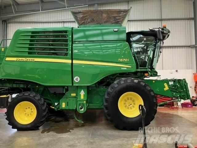 John Deere T670i Skördetröskor
