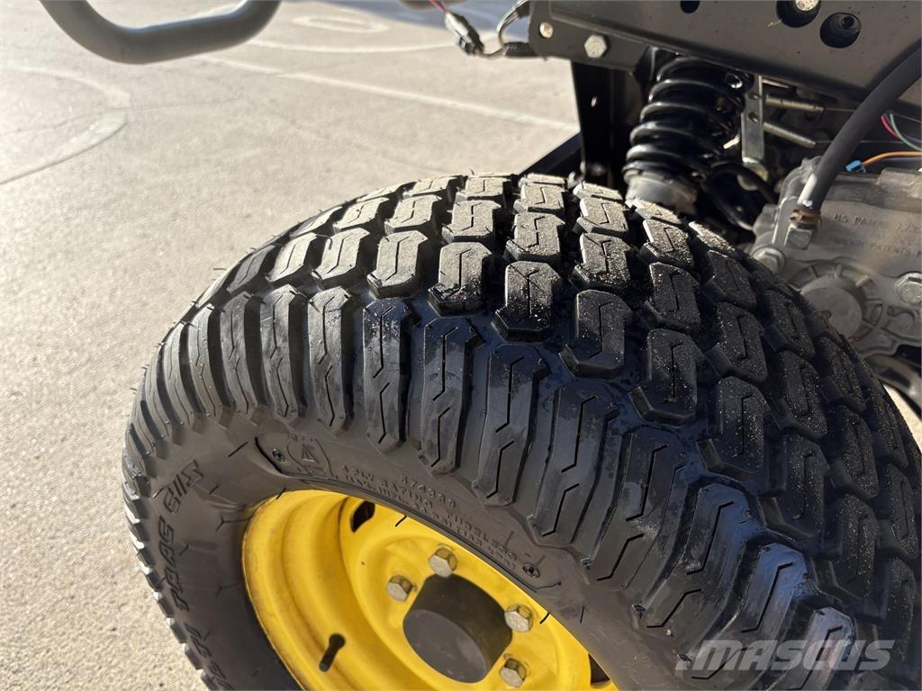 John Deere XUV855M Redskapsbärare