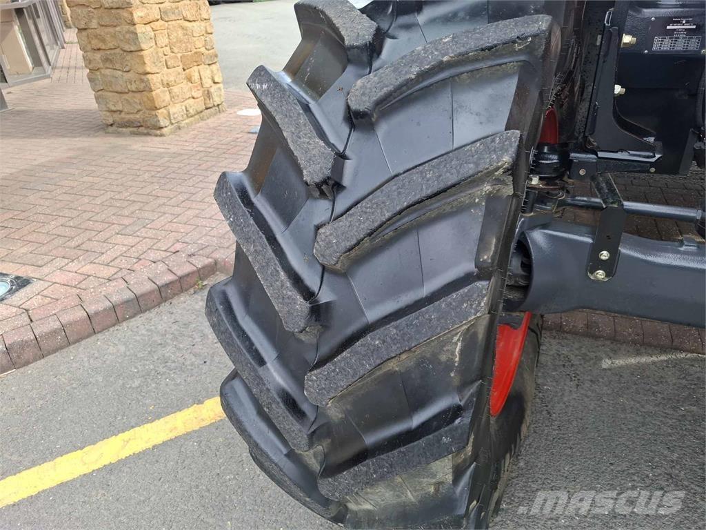 Kubota M7153 Traktorer