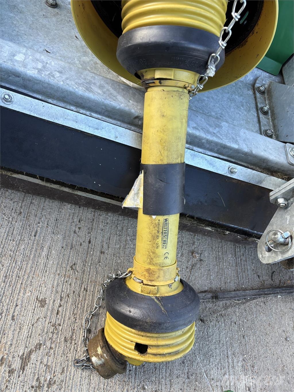 Major MJ71-240F Monterade och påhängda gräsklippare