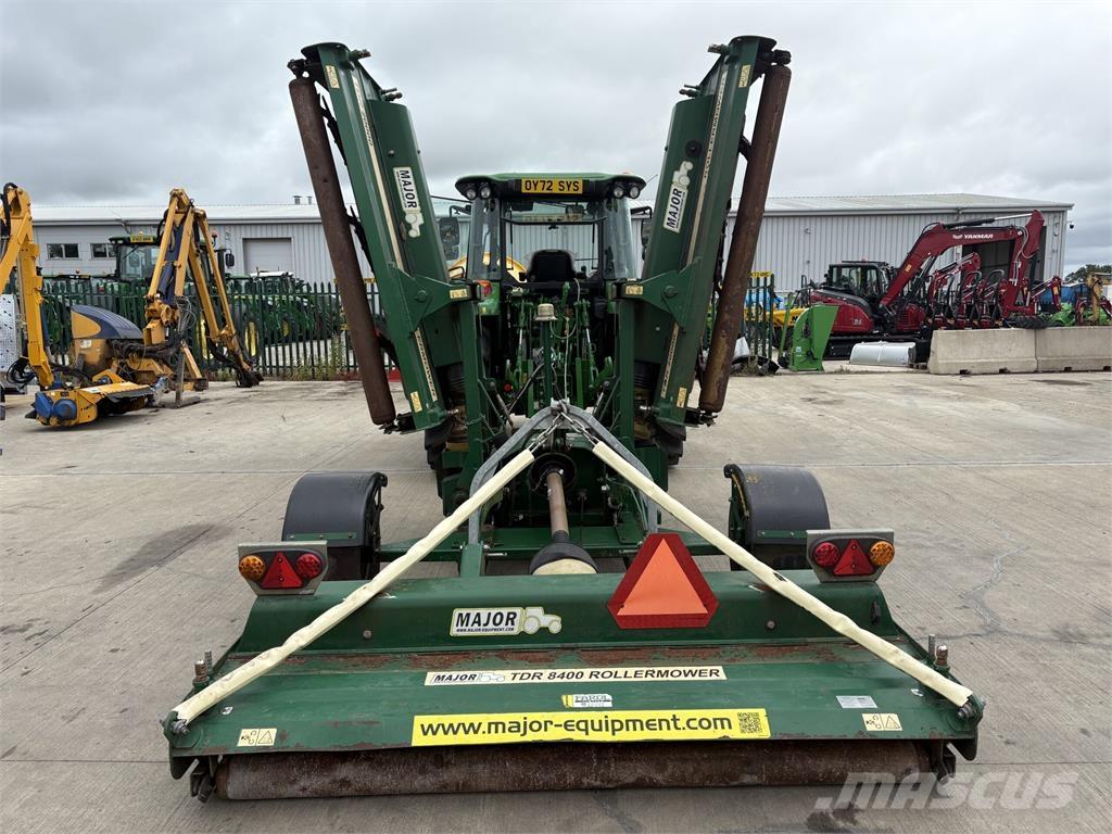 Major TDR2000 Monterade och påhängda gräsklippare