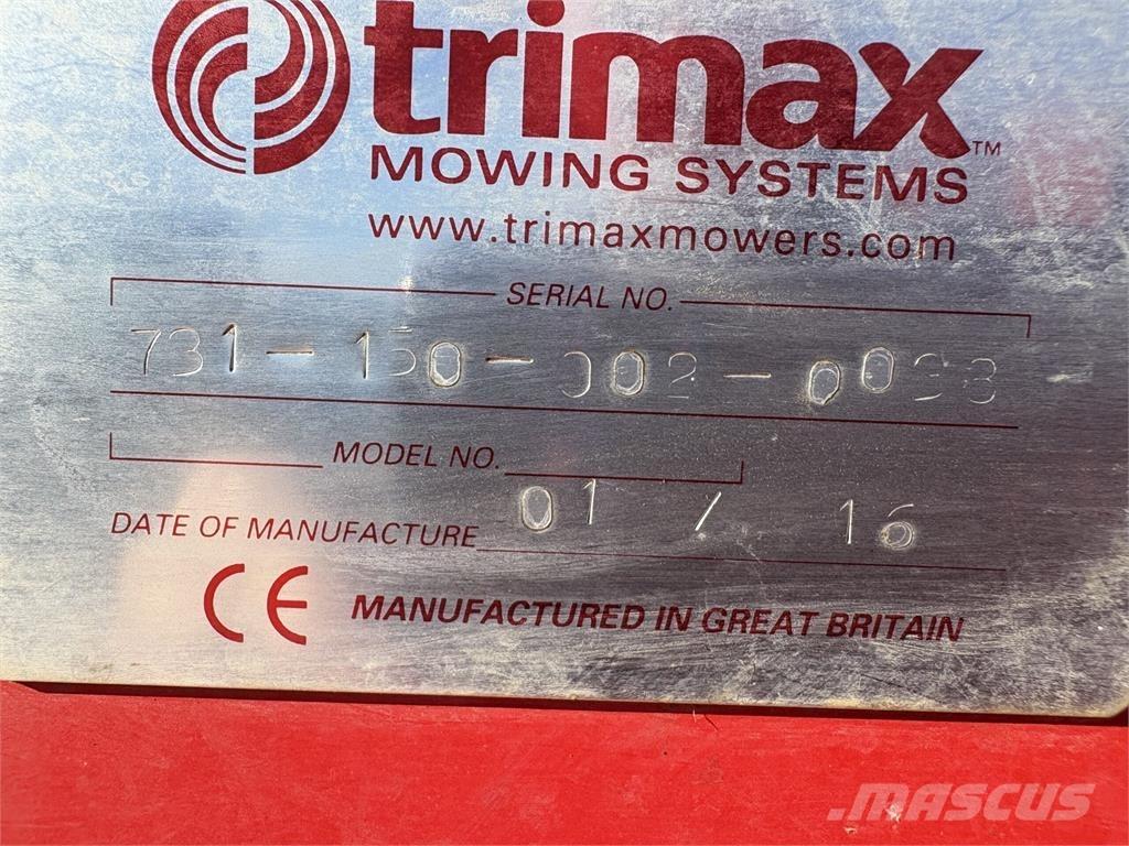 Trimax Striker 150 Monterade och påhängda gräsklippare