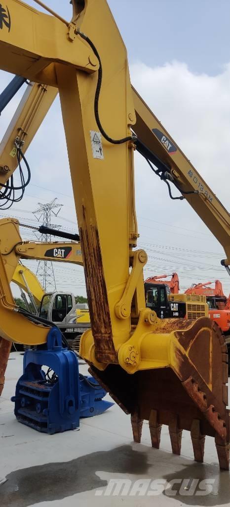 Komatsu PC 450 LC-7 Bandgrävare