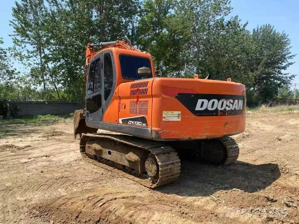 Doosan DX 130-9C Bandgrävare
