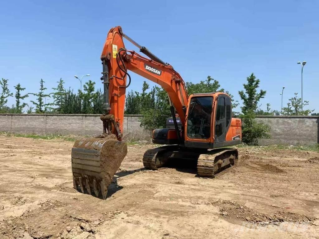 Doosan DX 130-9C Bandgrävare