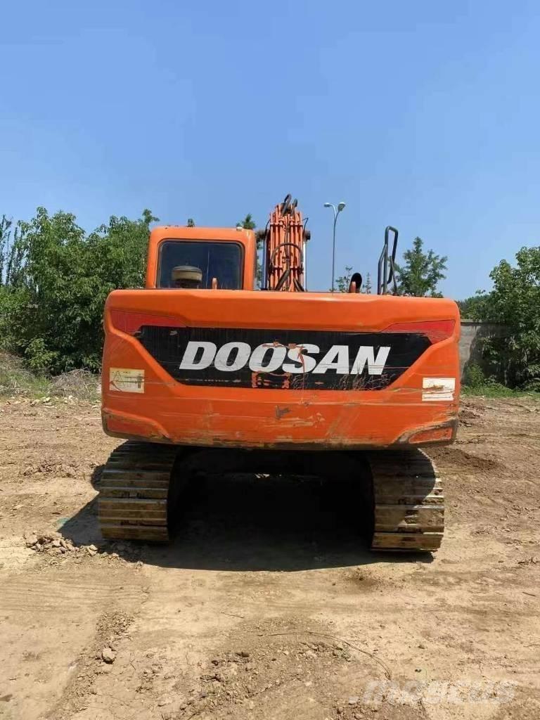 Doosan DX 130-9C Bandgrävare