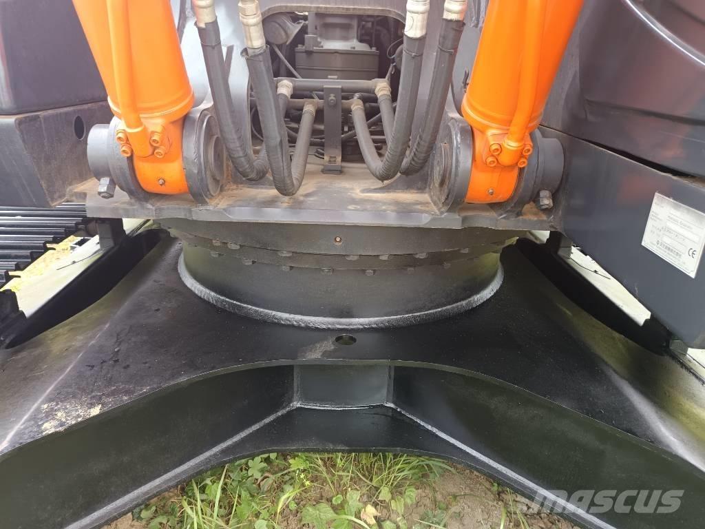 Hitachi ZX 210 Bandgrävare
