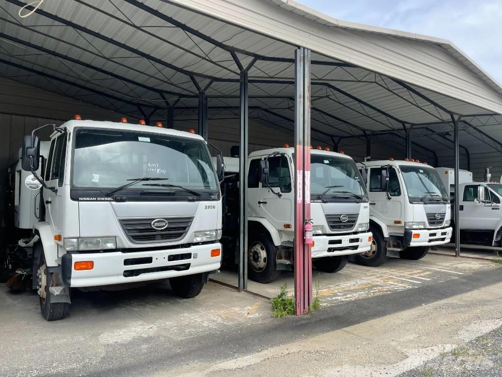 UD 3300 Sopmaskiner