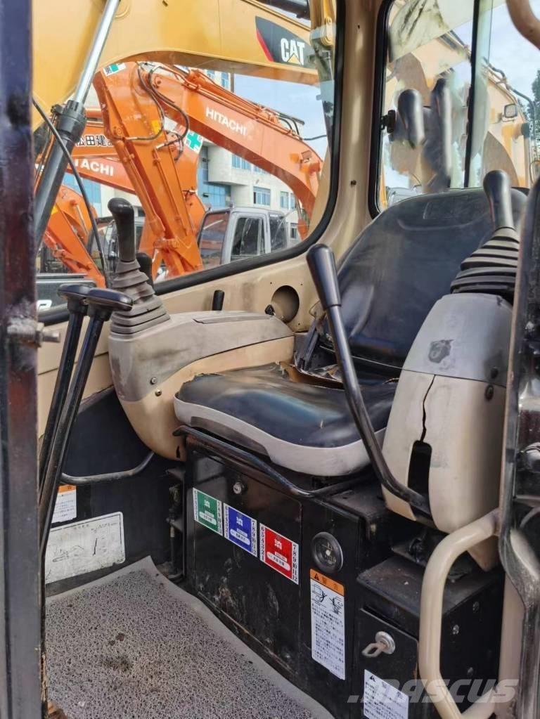 CAT 303 CR Minigrävare < 7t