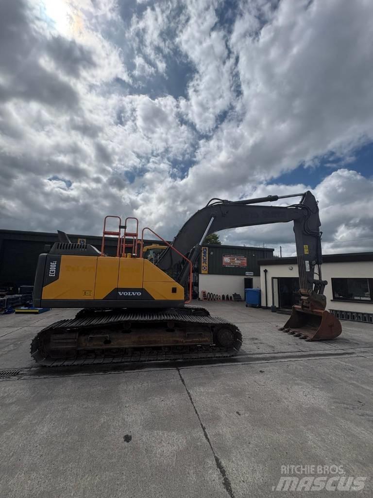 Volvo EC 300 EL Bandgrävare