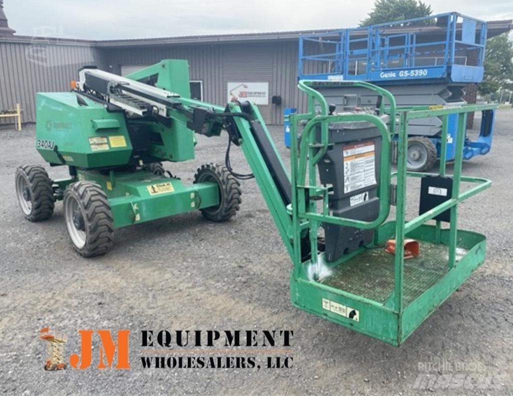 JLG 340 AJ Bomliftar