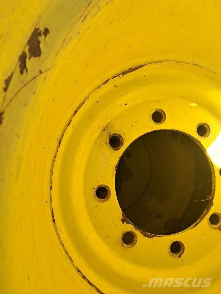 Nokian King F2 Däck, hjul och fälgar