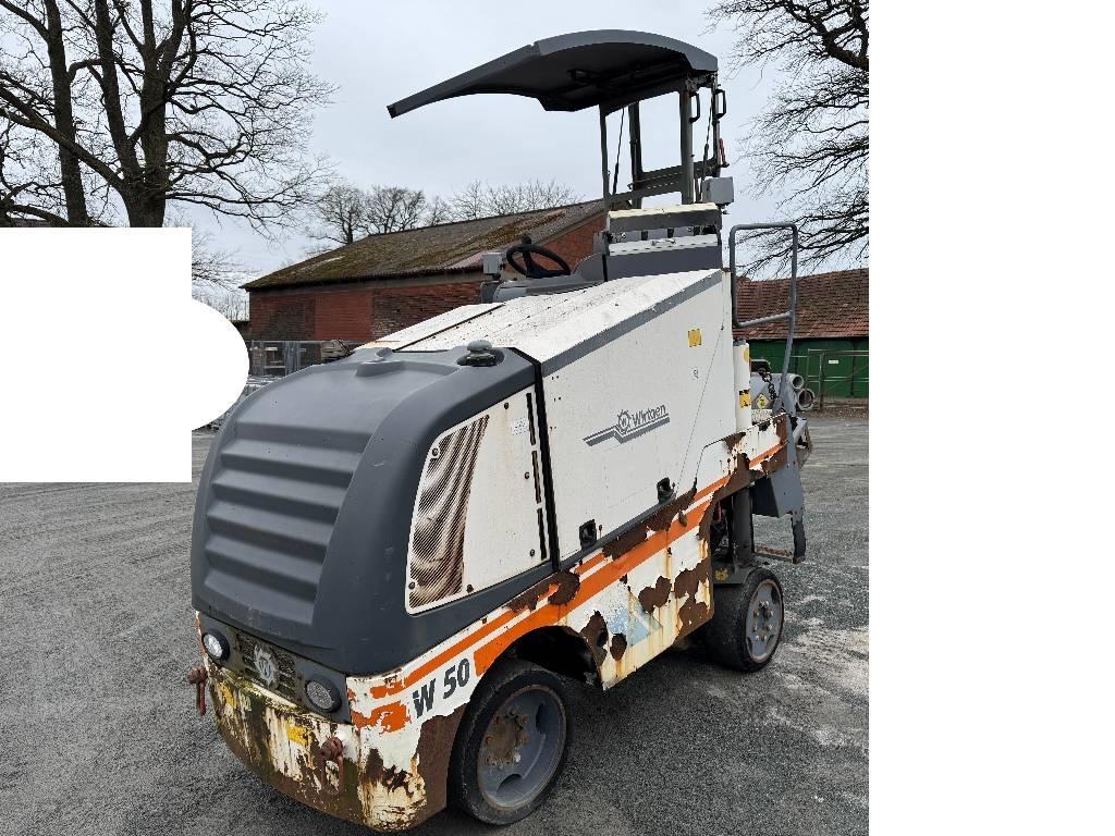 Wirtgen W 50 Asfaltskallfräsmaskiner
