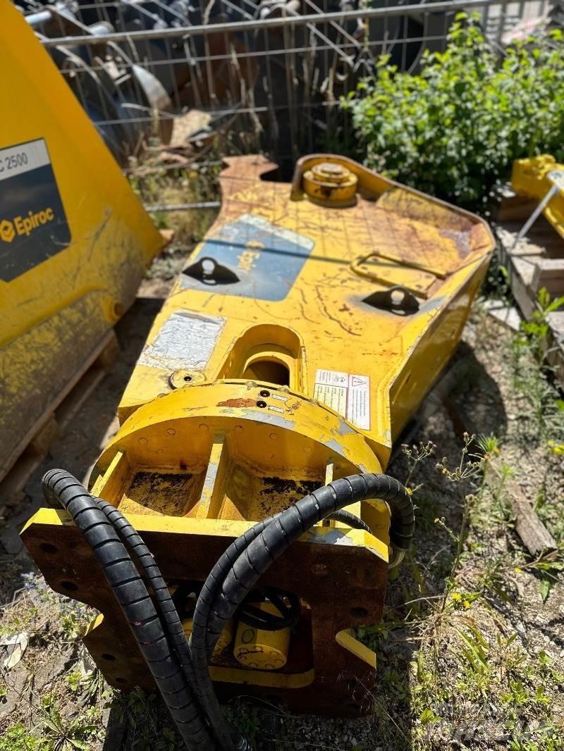  SC2500 Asfaltsskärare