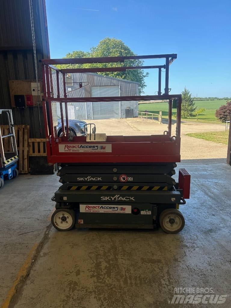 SkyJack SJ3219 Saxliftar