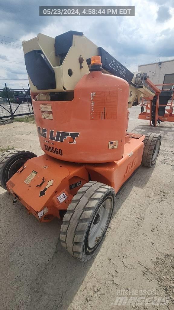 JLG E 450 AJ Bomliftar