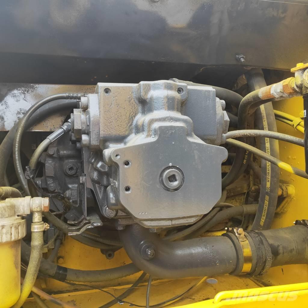 Komatsu PC200-7 Bandgrävare